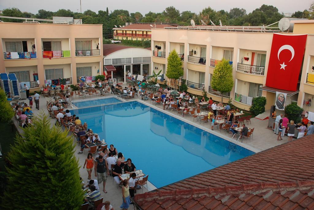 Sayanora Hotel Side Exterior foto