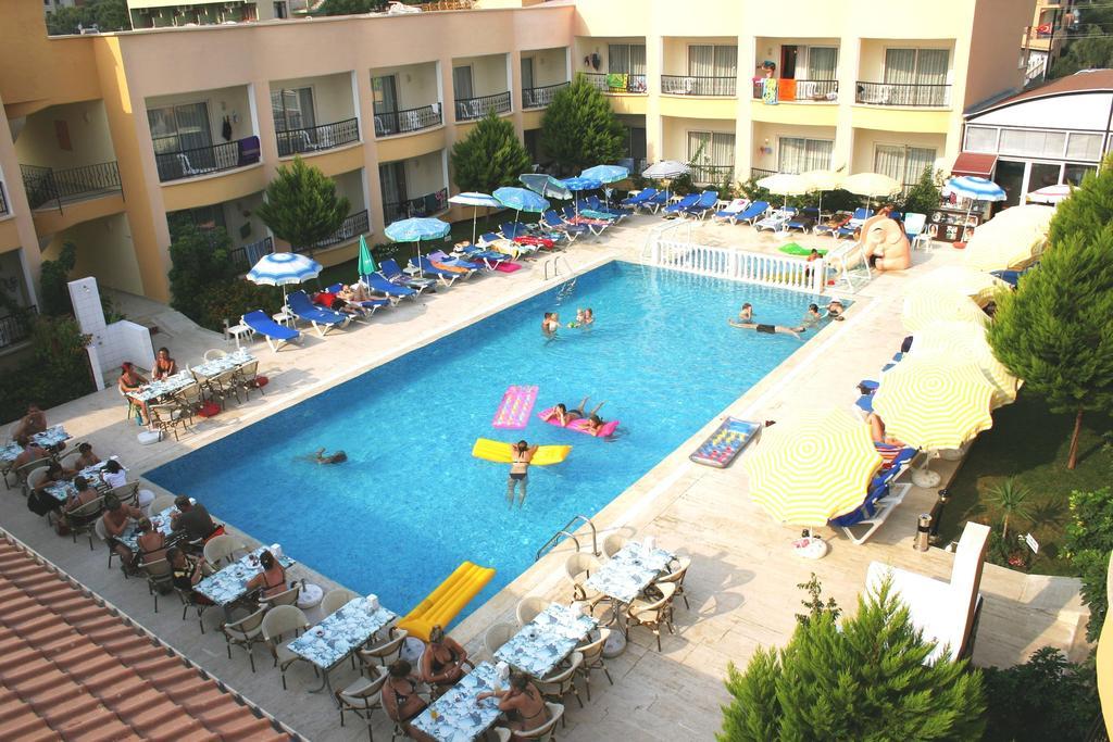 Sayanora Hotel Side Exterior foto