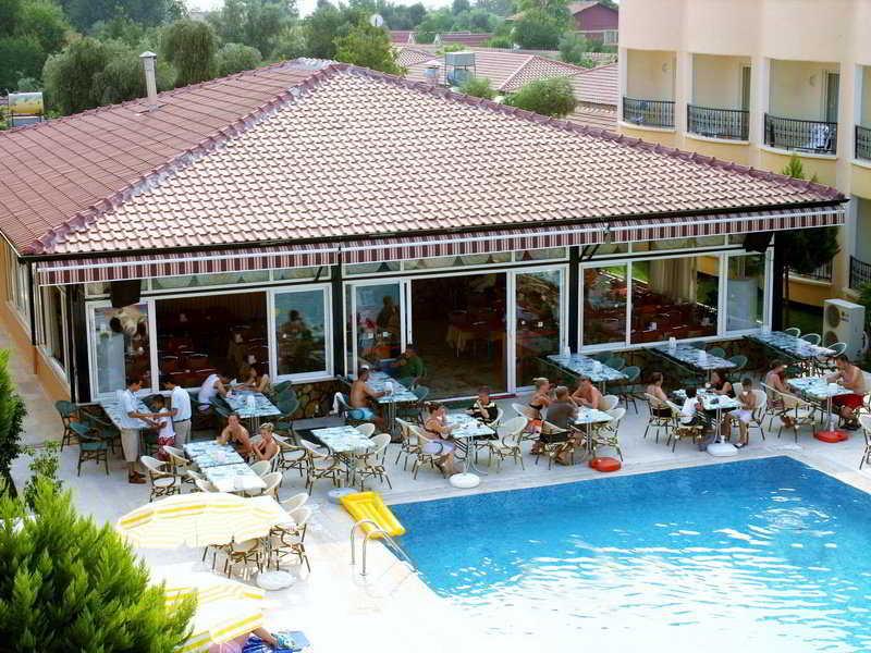 Sayanora Hotel Side Exterior foto